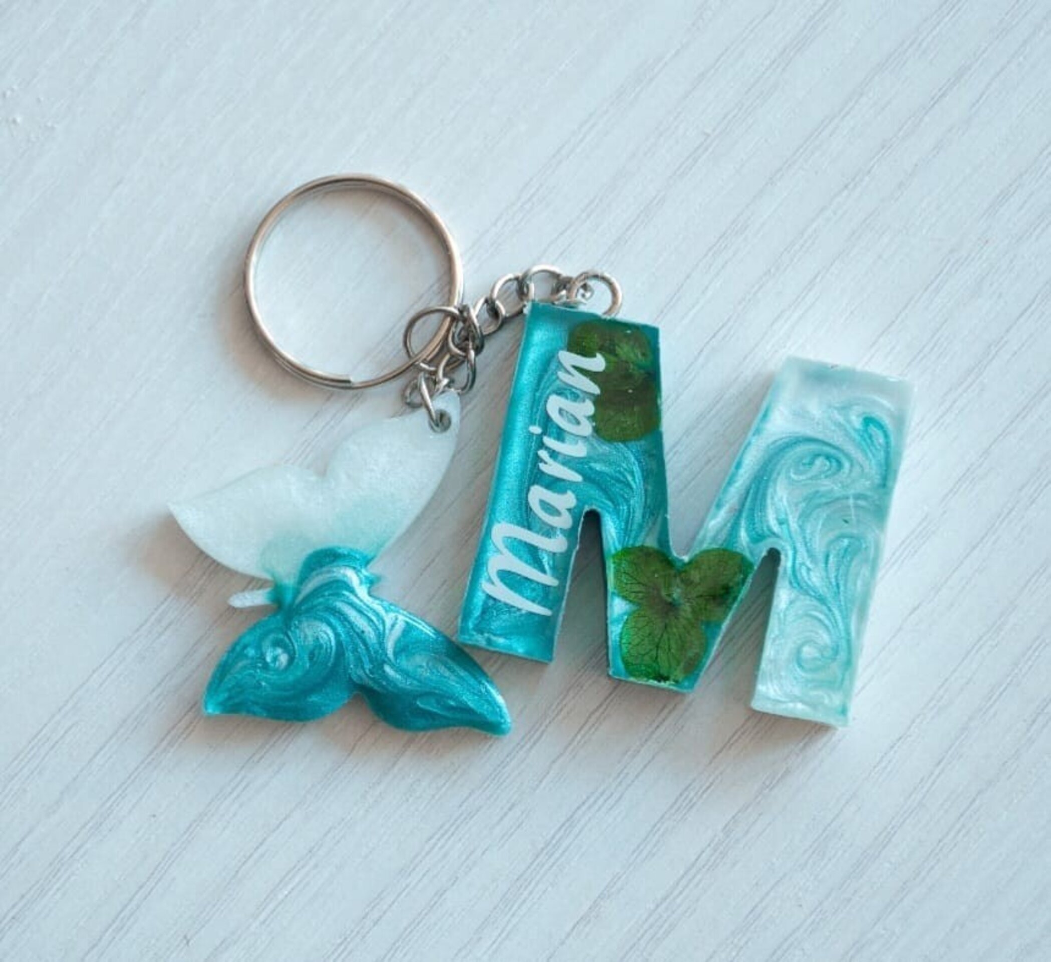 Llavero letra efecto río - 2