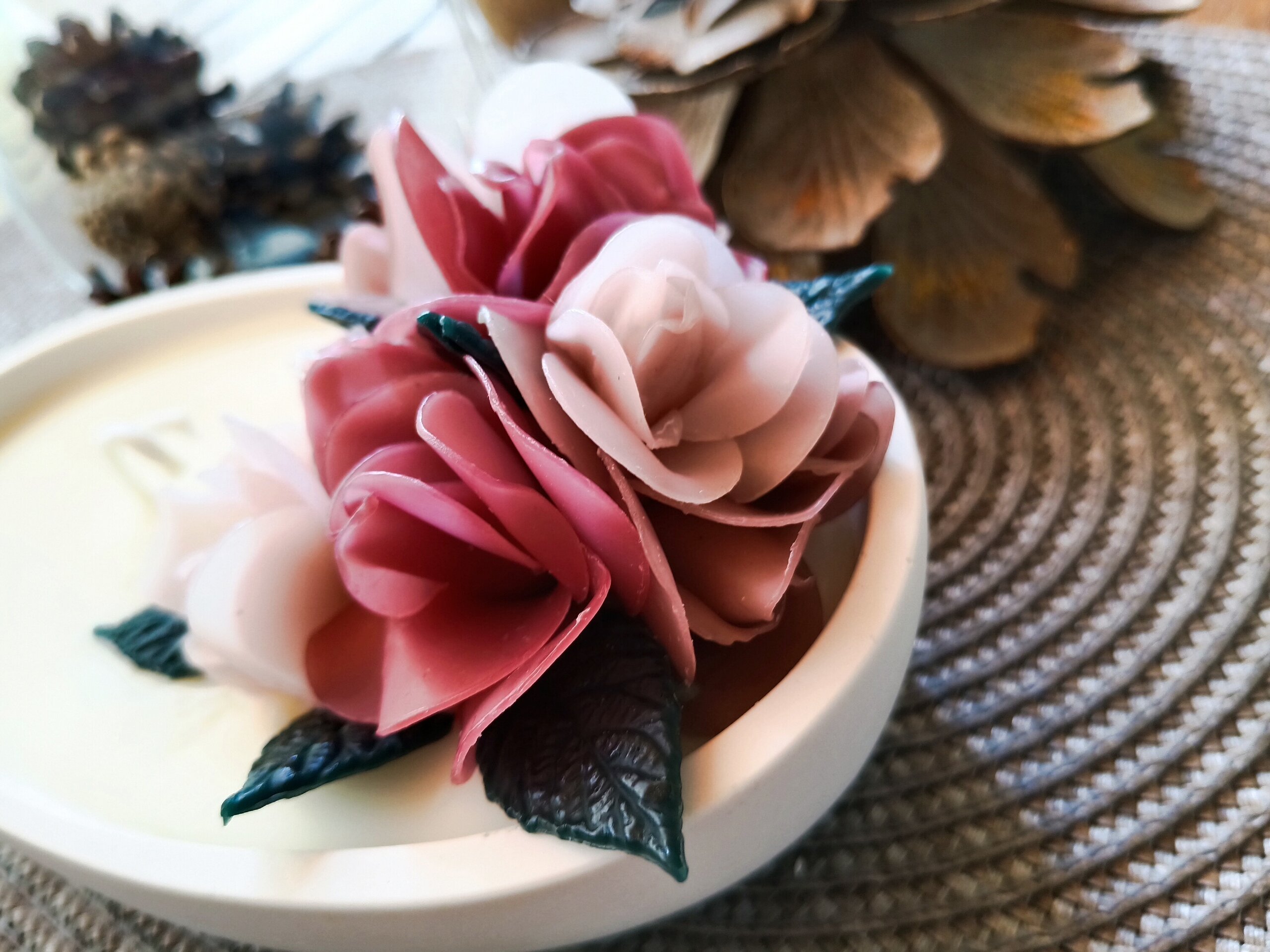 Vela decorativa de flores rosas - 3